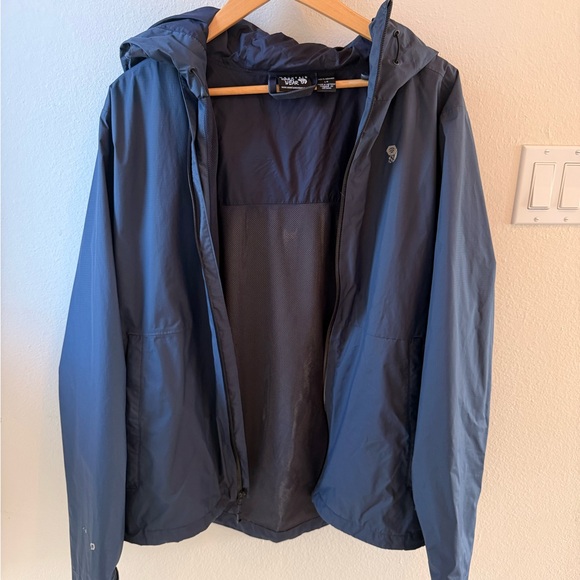 Mountain Hardware jacket - Picture 2 of 7